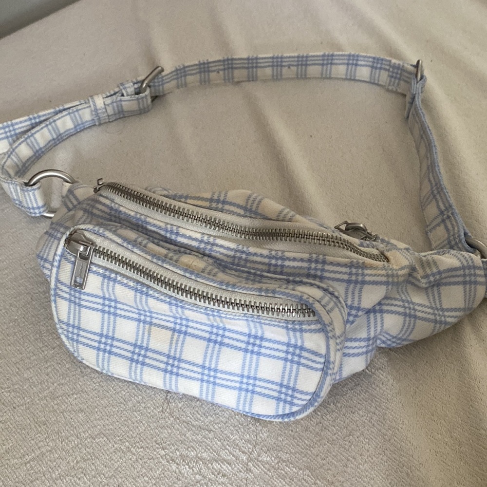 Brandy Melville cute Fanny pack